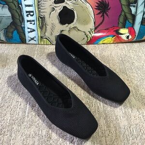 VIVAIA Square-Toe V-Cut Flats (Margot 2.0) Sz 40.5